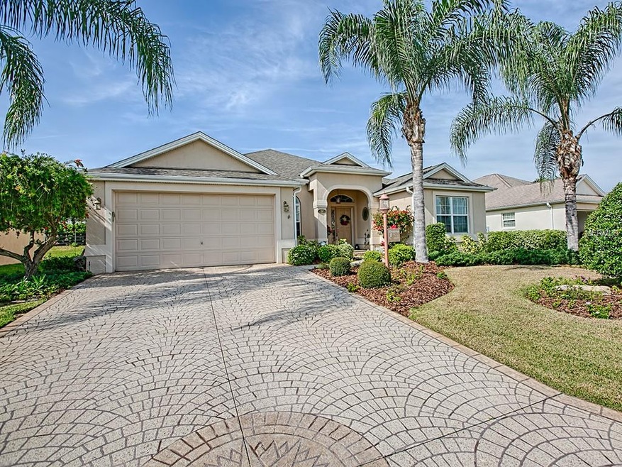 BEAUTIFUL 3/2 GARDENIA DESIGNER IN THE VILLAGE OF 