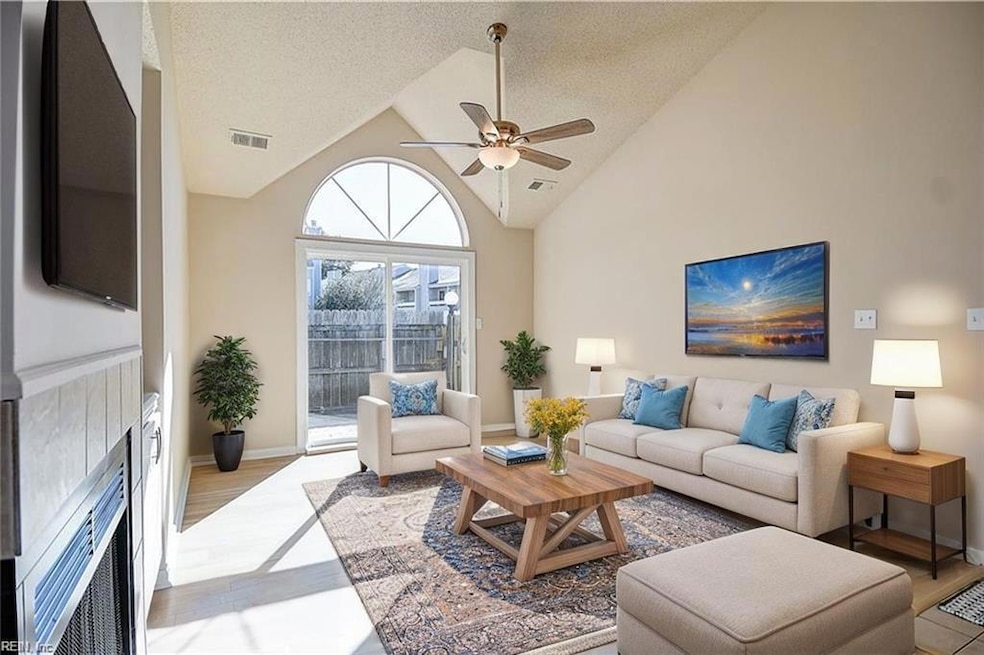 For Sale $235,000 • Co-Listing Agent