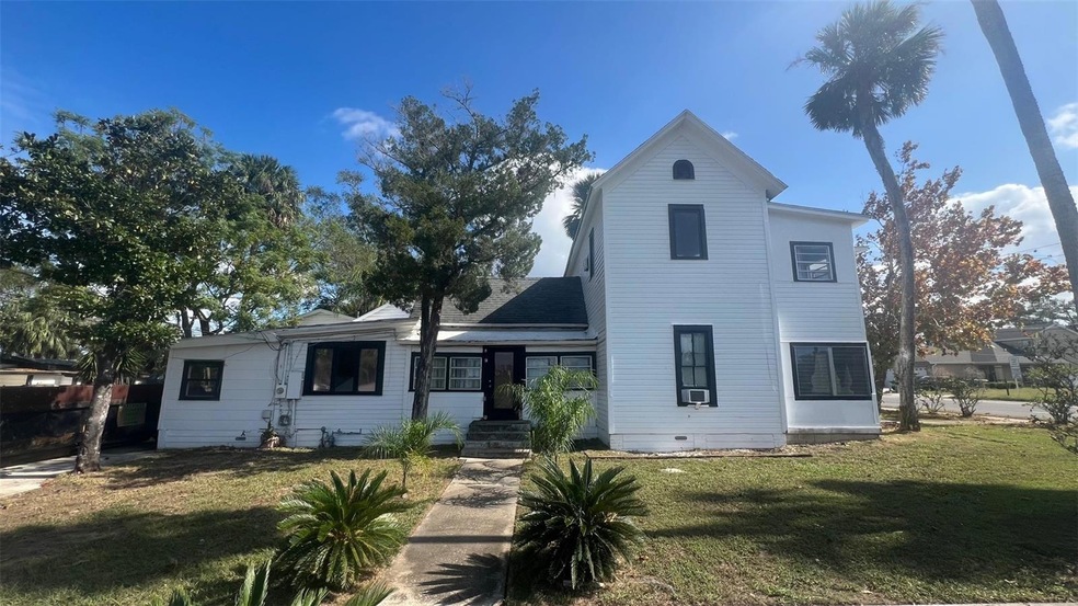 603 E Orange Ave unit C, Eustis, FL 32726 - photo 1