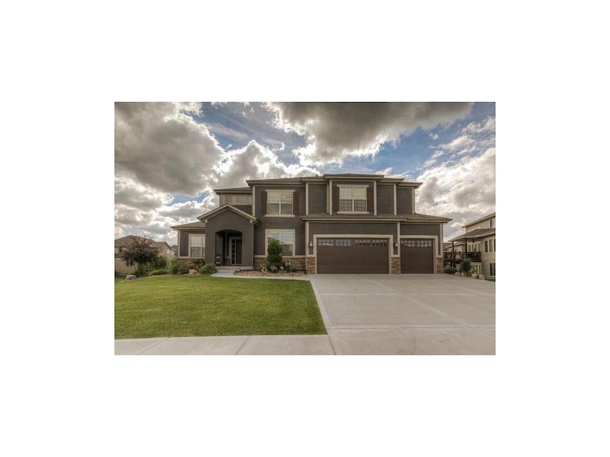 Like NEW 2 story home with all the bells and whist
