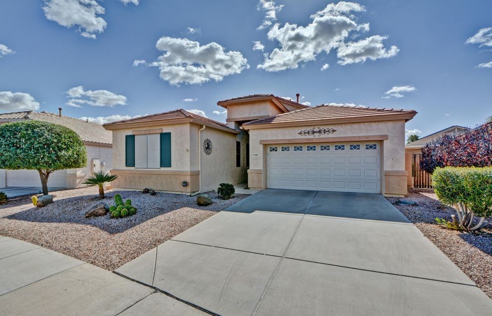 Immaculate SAGUARO floor plan home