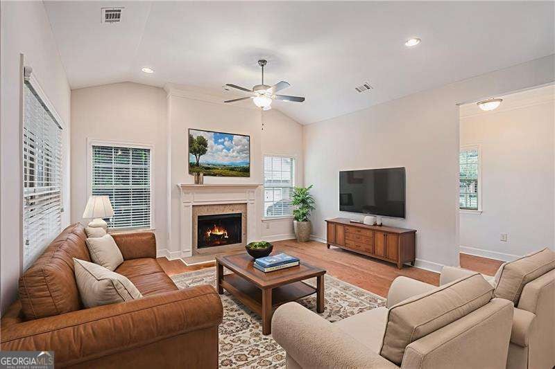 For Sale $525,000 • Co-Listing Agent