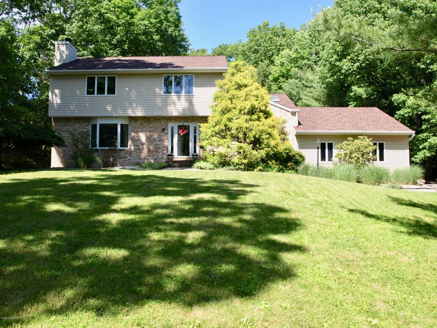 5107 Weiss Farm Rd, East Stroudsburg, PA 18301 - photo 1