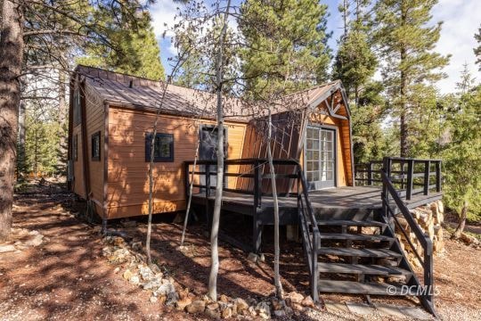 Meadow View Charming Cabin