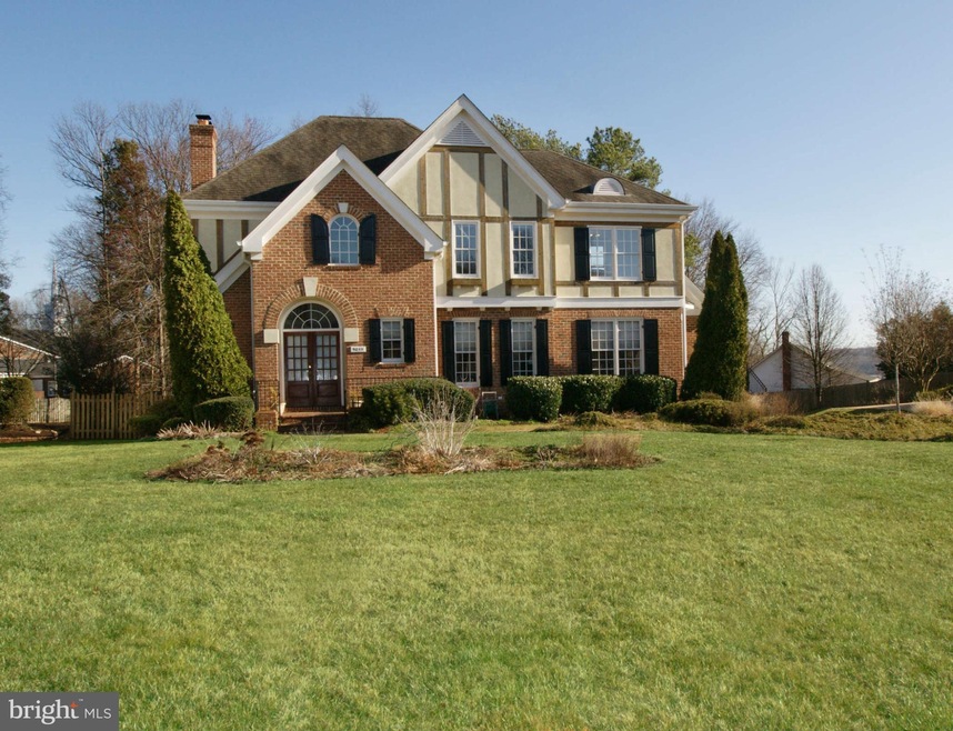 9055 Tower House Place, Alexandria, VA 22308 - photo 1