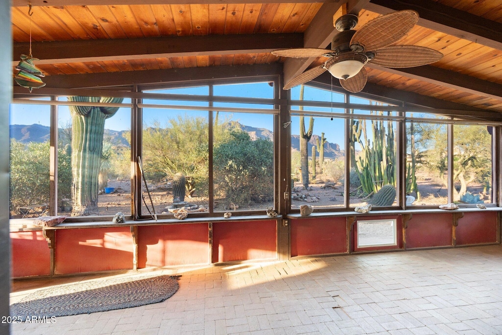 10631 E Cactus View Cir, Gold Canyon, AZ 85118 - photo 1