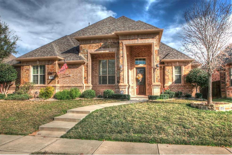 6516 Stone Creek Dr, North Richland Hills, TX 76182 - photo 1