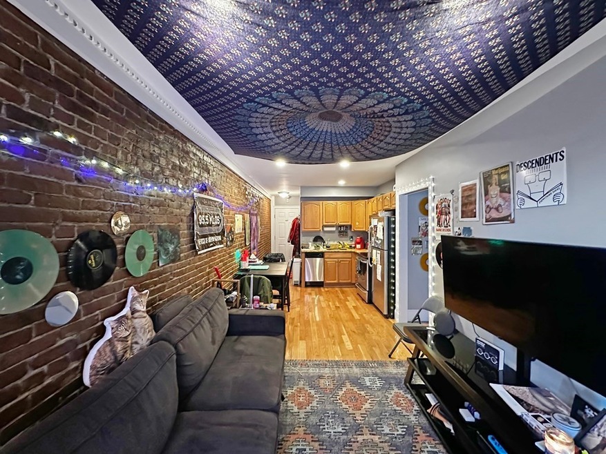 497 Beacon St unit 6, Boston, MA 02215 - photo 1