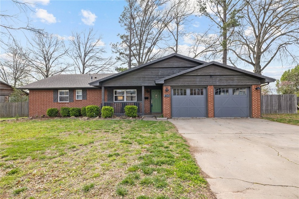 401 NW H St, Bentonville, AR 72712 - photo 1