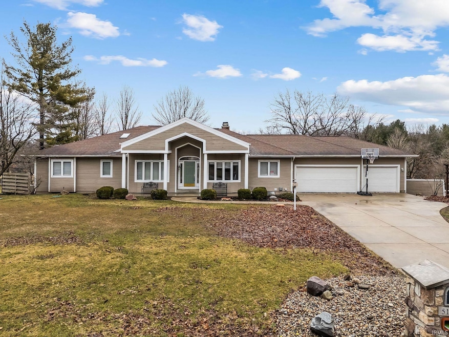 51354 Stratford Dr, Elkhart, IN 46514 - photo 1