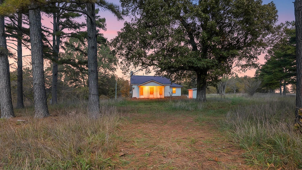 2427 M Hwy, Koshkonong, MO 65692 - photo 1