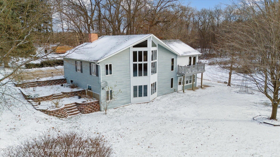 Welcome to 14725 Nichols Rd!