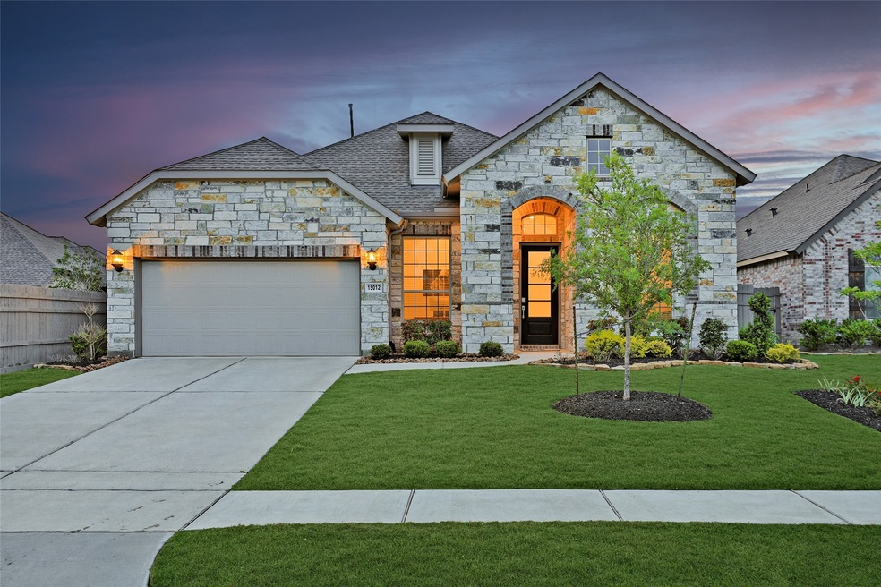 15012 Ginger Valley Ln, Conroe, TX 77302 - photo 1