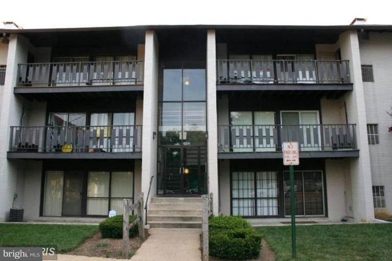 3132 Brinkley Rd unit 10204, Temple Hills, MD 20748 - photo 1