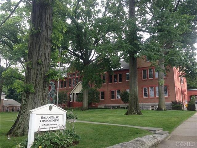 18 N Broadway unit 202, Tarrytown, NY 10591 - photo 1