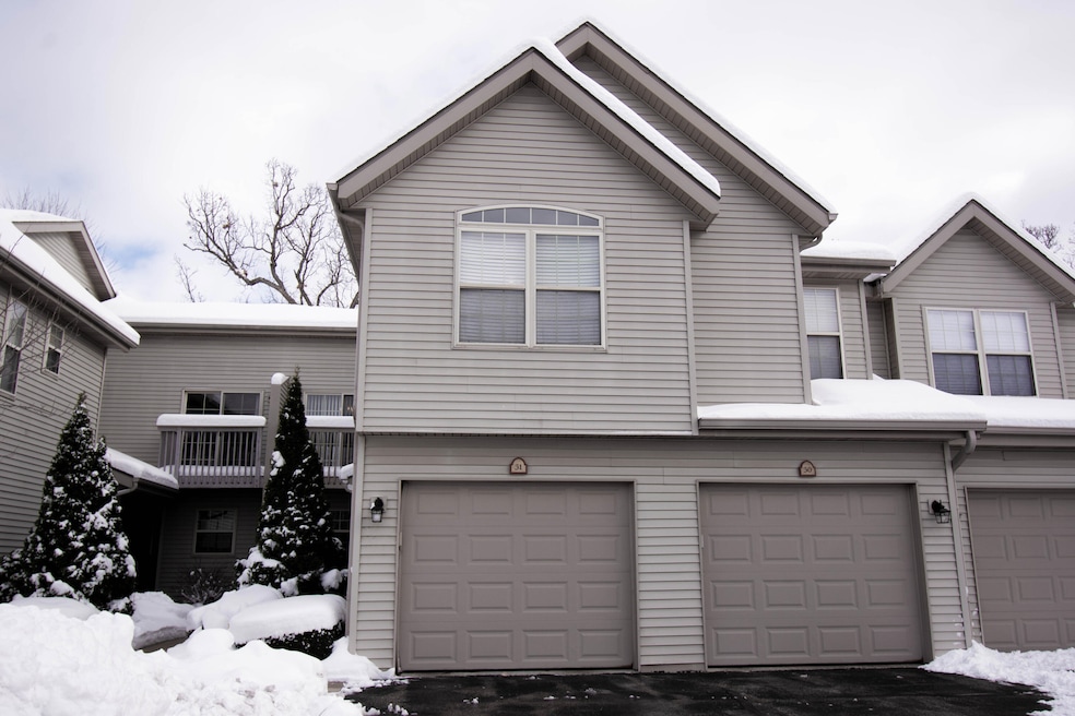 500 S Edwards Blvd unit 31, Lake Geneva, WI 53147 - photo 1