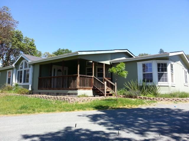 207 S Vannoy Creek Rd, Grants Pass, OR 97526 - photo 1