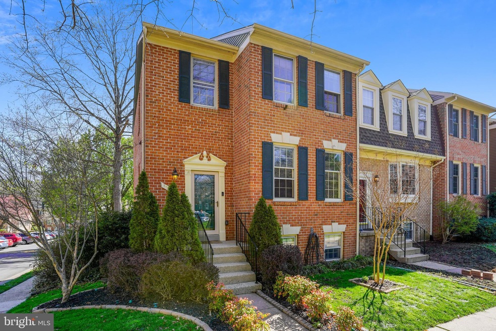 7755 Jewelweed Ct, Springfield, VA 22152 - photo 1