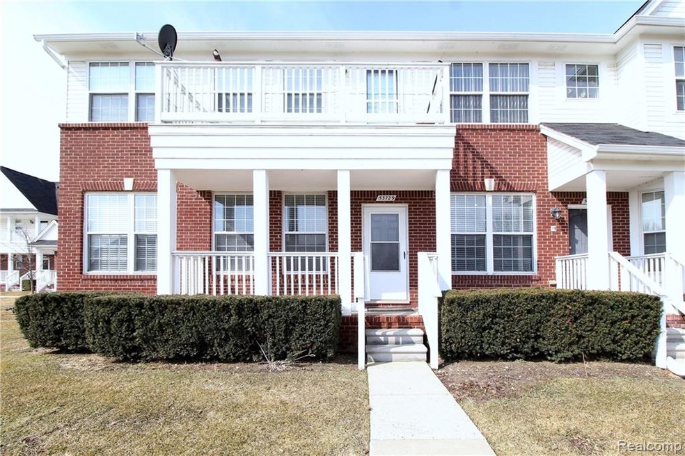 End Unit Ground Floor Traditional Dr.