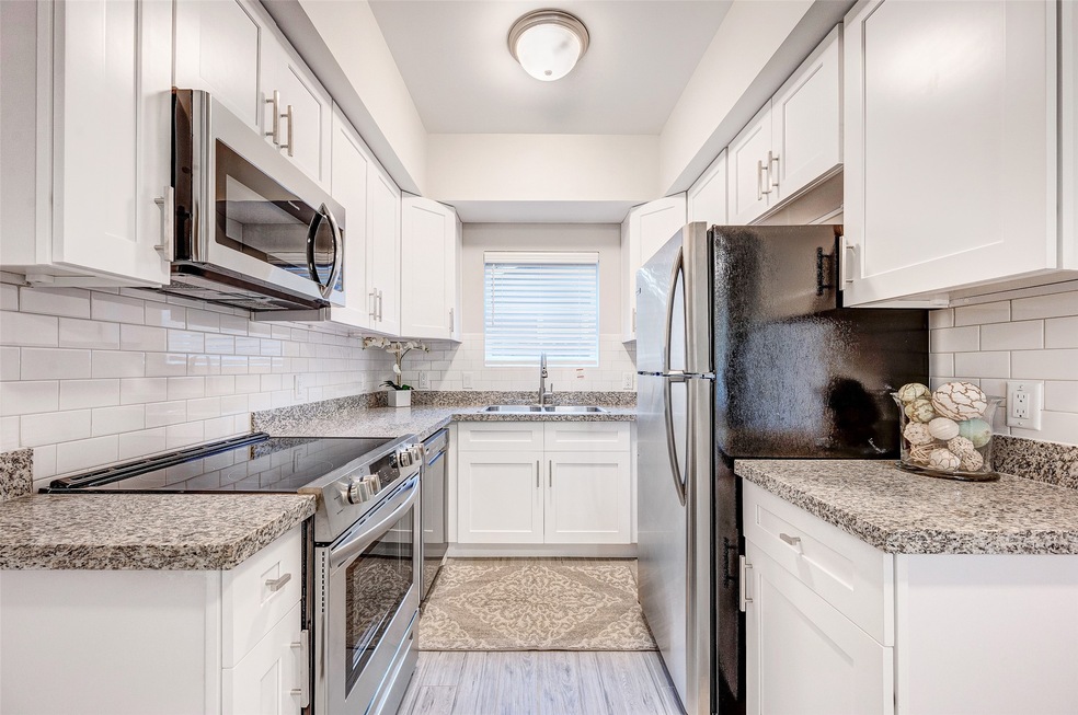 72 Burress St unit 1, Houston, TX 77022 - photo 1