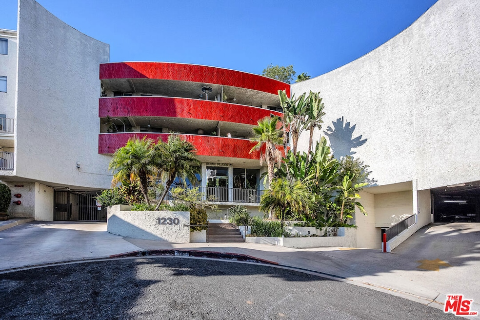 Sold $700,000 • Co-Listing Agent