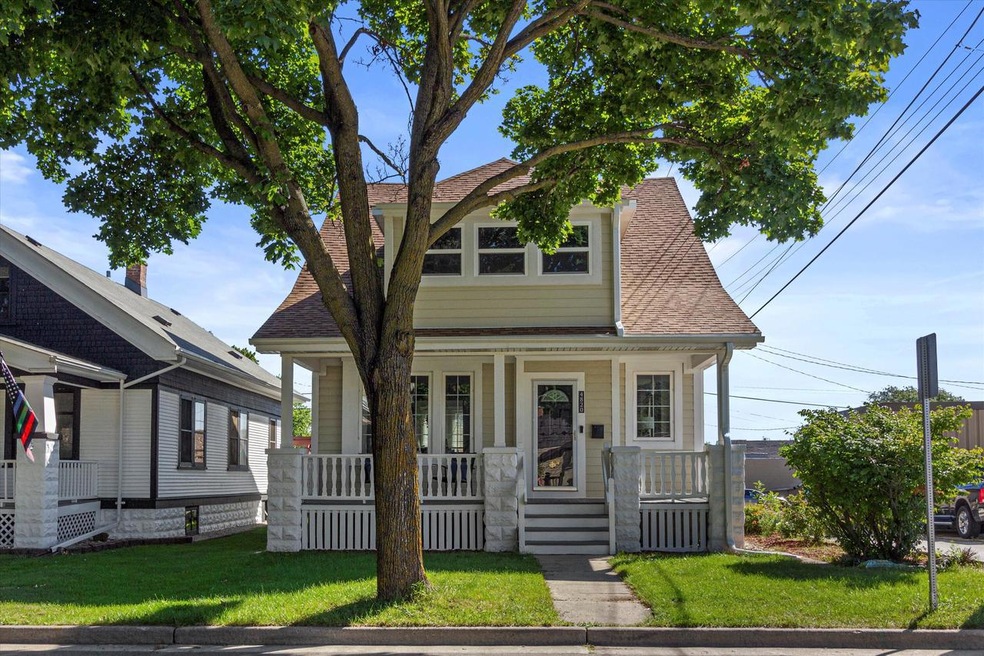 4820 N 127th St, Butler, WI 53007 - photo 1