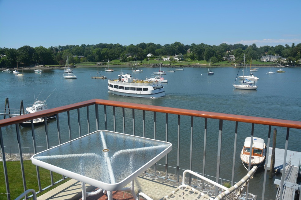 680 Steamboat Rd unit 4, Greenwich, CT 06830 - photo 1