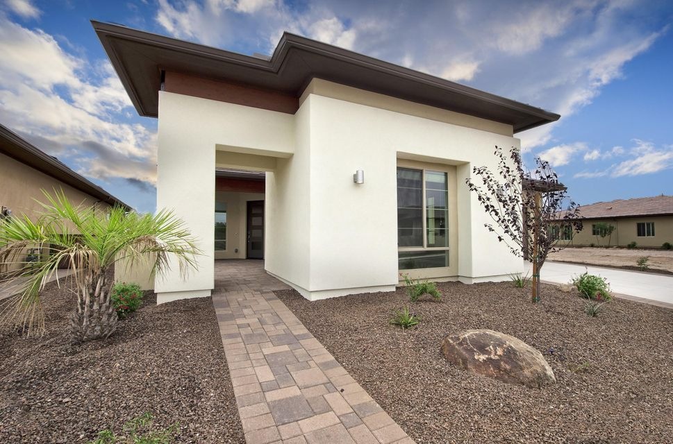 001_Great Curb Appeal