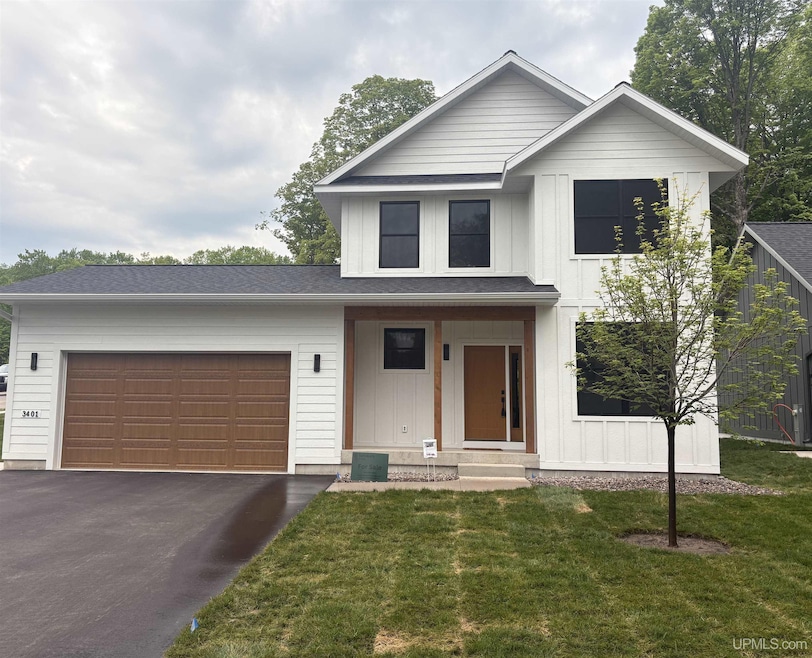 For Sale $576,000 • Co-Listing Agent