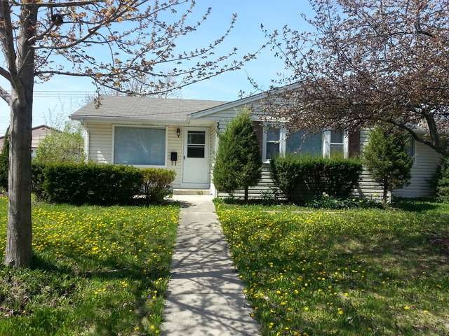 307 Amarillo Dr, Carpentersville, IL 60110 - photo 1