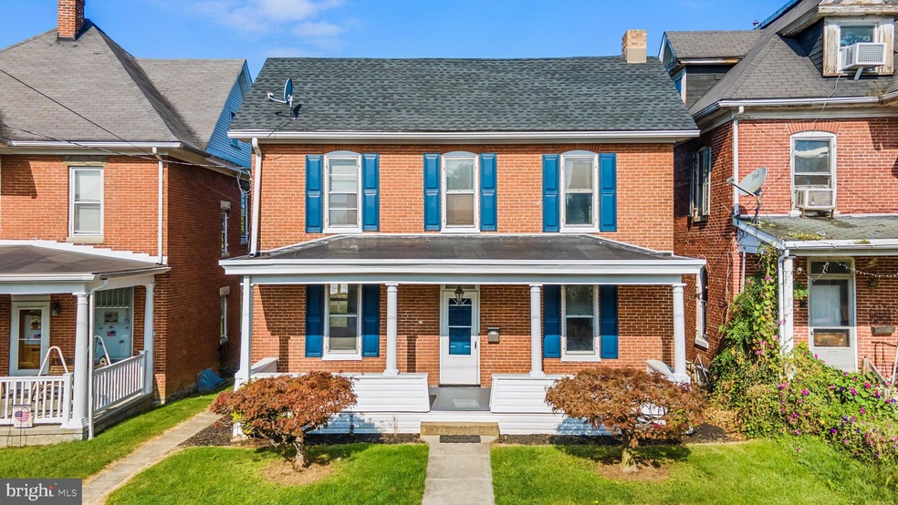 304 S Church St, Waynesboro, PA 17268 - photo 1