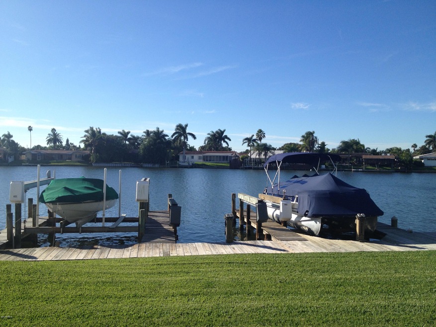 Direct waterfront view