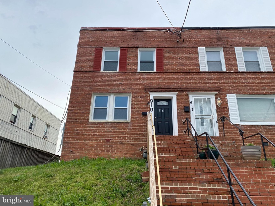 919 47th St NE unit 1, Washington, DC 20019 - photo 1
