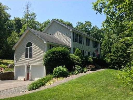 8 Hazelwood Dr, Salem, NH 03079 - photo 1