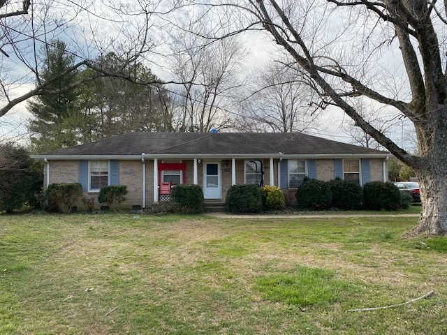 112 Hilltop Dr, Shelbyville, TN 37160 - photo 1