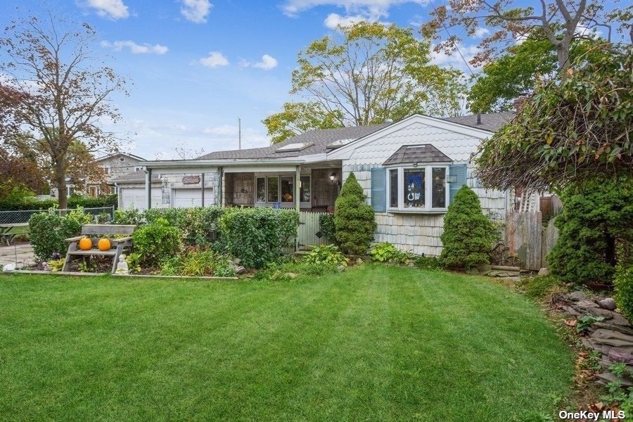 80 Terry Rd, Sayville, NY 11782 - photo 1