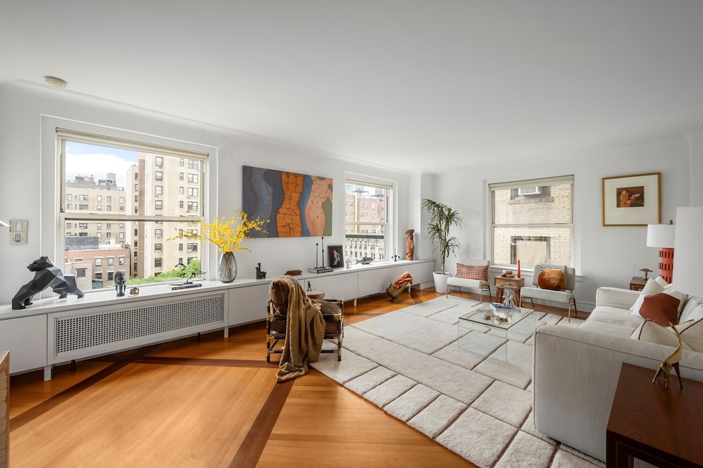 Pending $2,250,000 • Co-Listing Agent