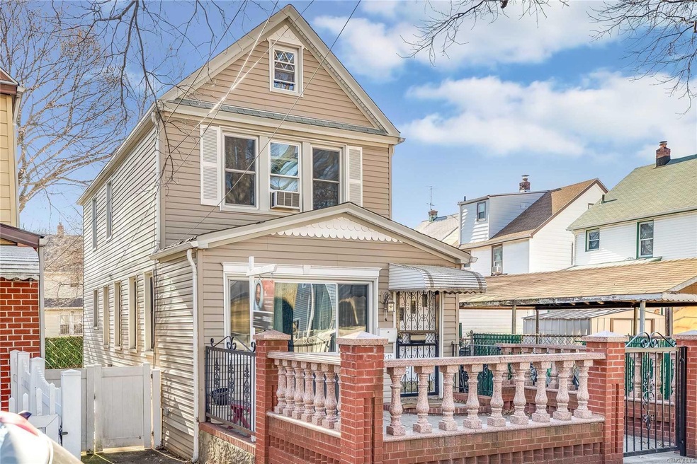 11612 170th St, Jamaica, NY 11434 - photo 1