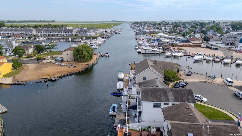 267 Gordon Place, Freeport, NY 11520 - photo 1