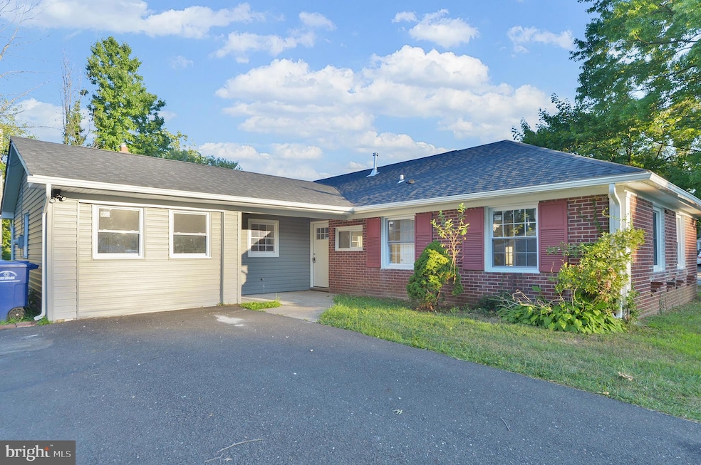 67 Parkside Cir, Willingboro, NJ 08046 - photo 1