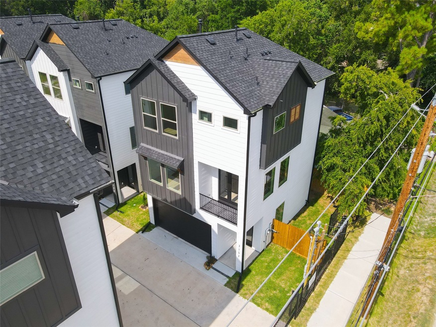 315 Thornton Rd unit F, Houston, TX 77018 - photo 1