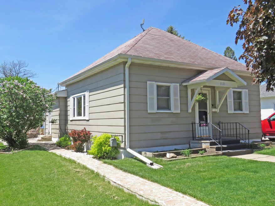 1121 Tama Street, Boone