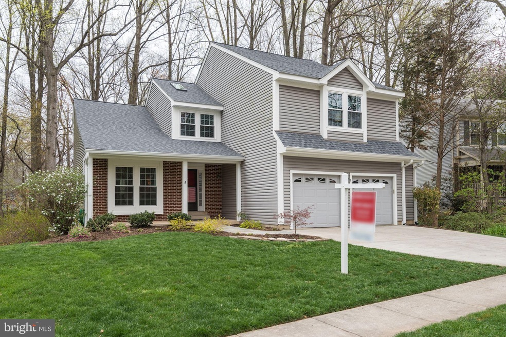 9711 Walthorne Ct, Burke, VA 22015 - photo 1