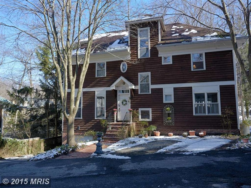 4534 Broad Branch Rd NW, Washington, DC 20008 - photo 1