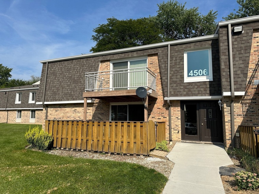 4506 Kings Walk Dr unit 1B, Rolling Meadows, IL 60008 - photo 1