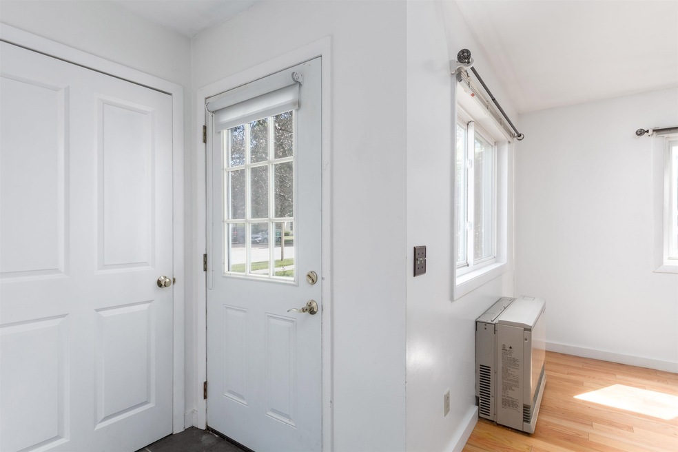 O8 Grandview Dr unit o-8, South Burlington, VT 05403 - photo 1