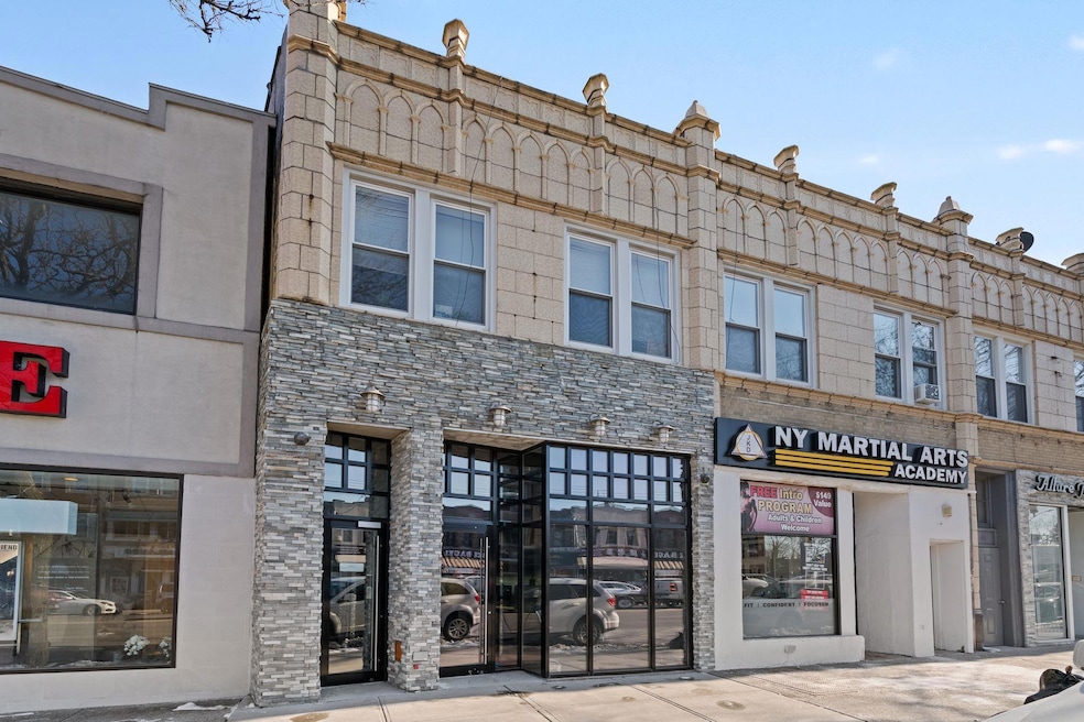 Sold $1,715,000 • Co-Listing Agent