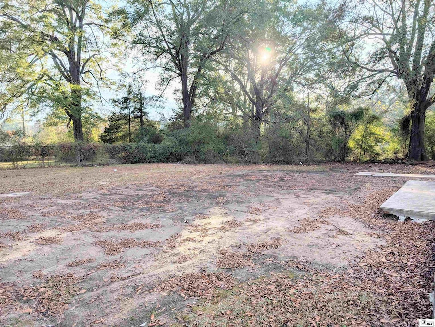 644 E Jefferson Ave, Bastrop, LA 71220 - photo 1