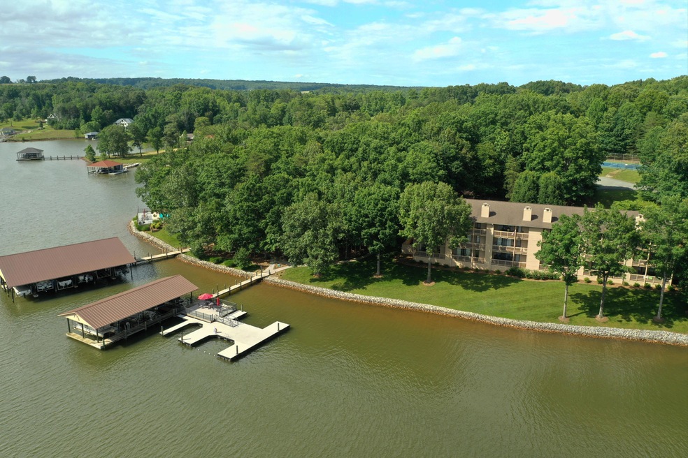 Drone picture of Lake Forest Summer 2020