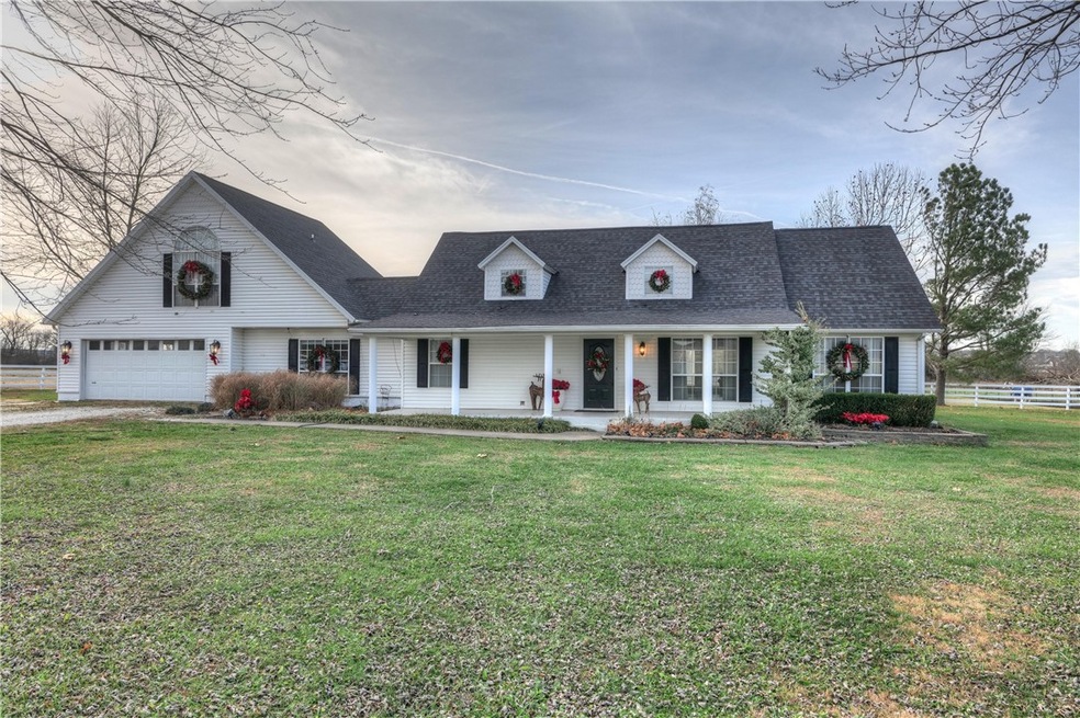 10503 Garden Court Rd, Prairie Grove, AR 72753 - photo 1